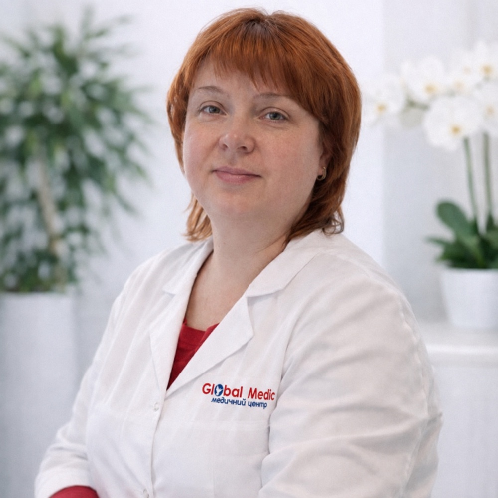 Лікарка-рентгенолог Ганна Гаврилова у фірмовому халаті Global Medic